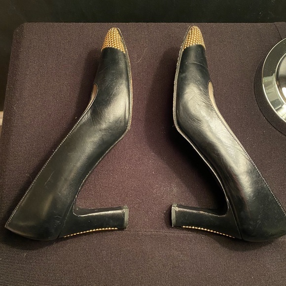 Stuart Weitzman Gold Beaded Heels Size 8.5 - Picture 5 of 7